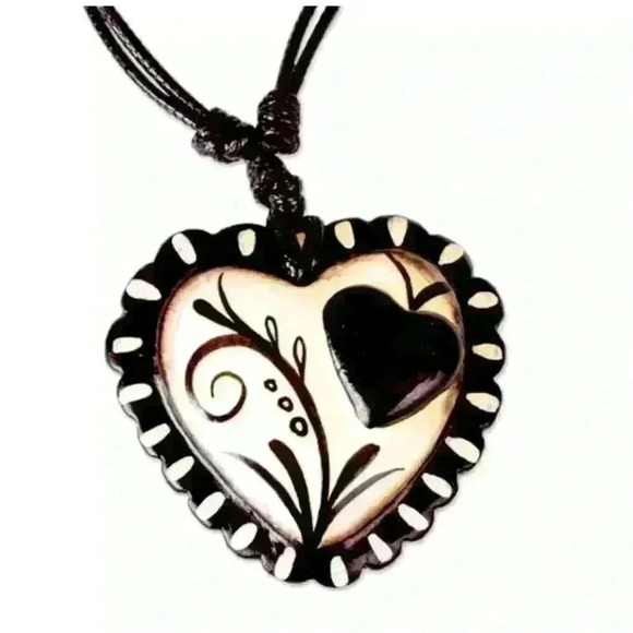 Handmade Hand-painted Papier Mache Necklace - "Two Loving Hearts" Pattern - Picture 2 of 4